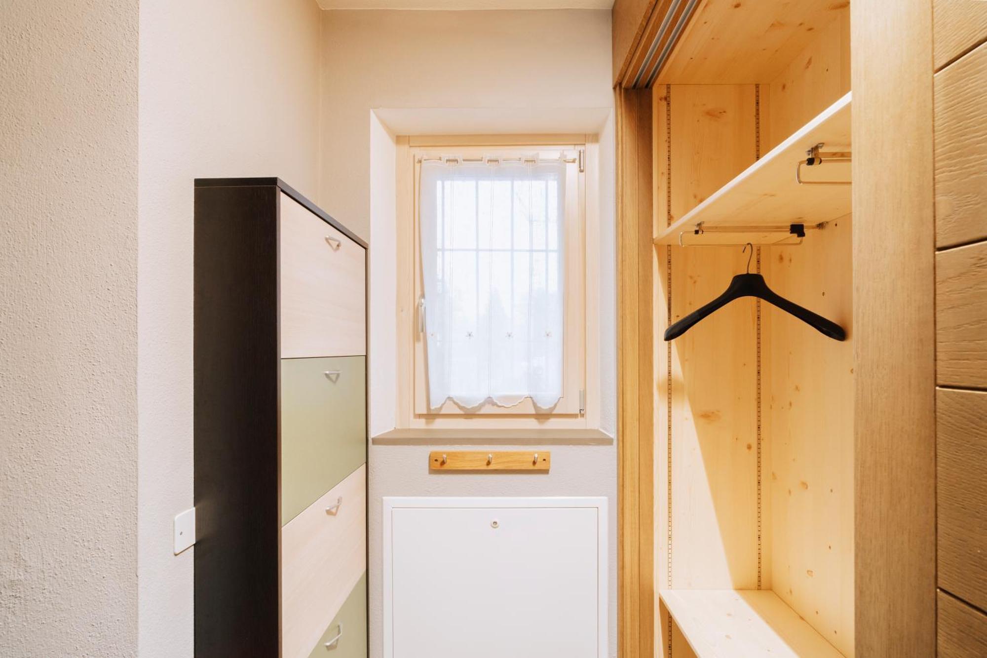 Aosta Holiday Apartments - Edelweiss Bagian luar foto
