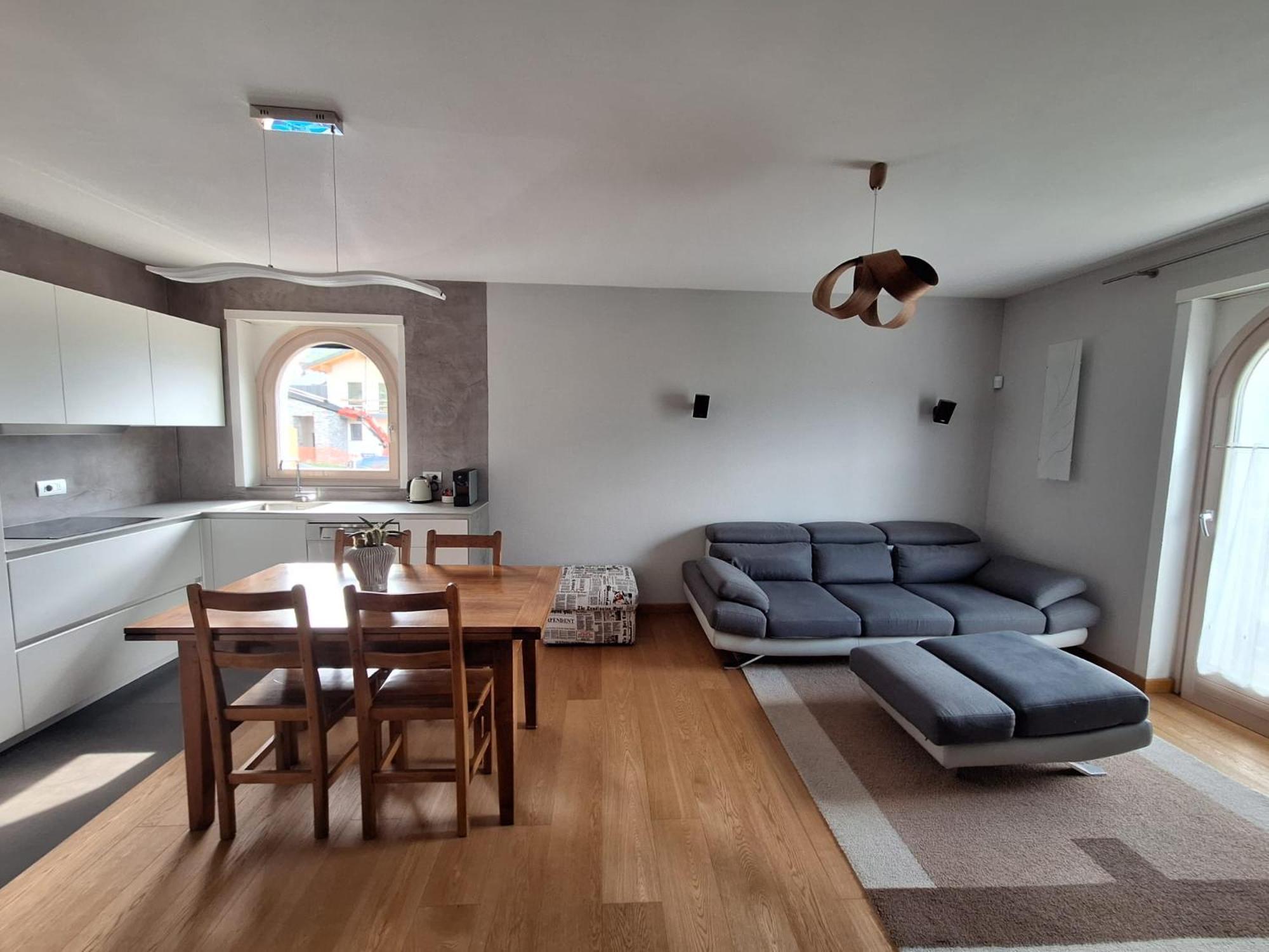 Aosta Holiday Apartments - Edelweiss Bagian luar foto